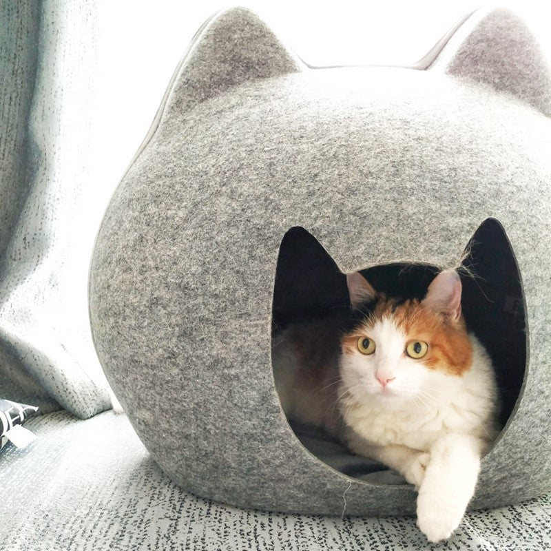 Enclosed Pet/Cat House Villa
